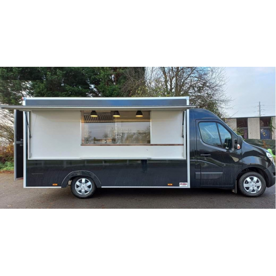 Renault Master food truck épicerie snac