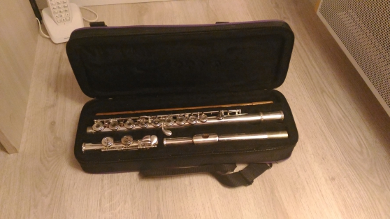 Vends flûte traversière