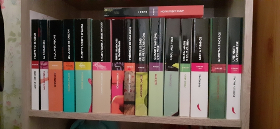 Lot de 54 livres état neuf